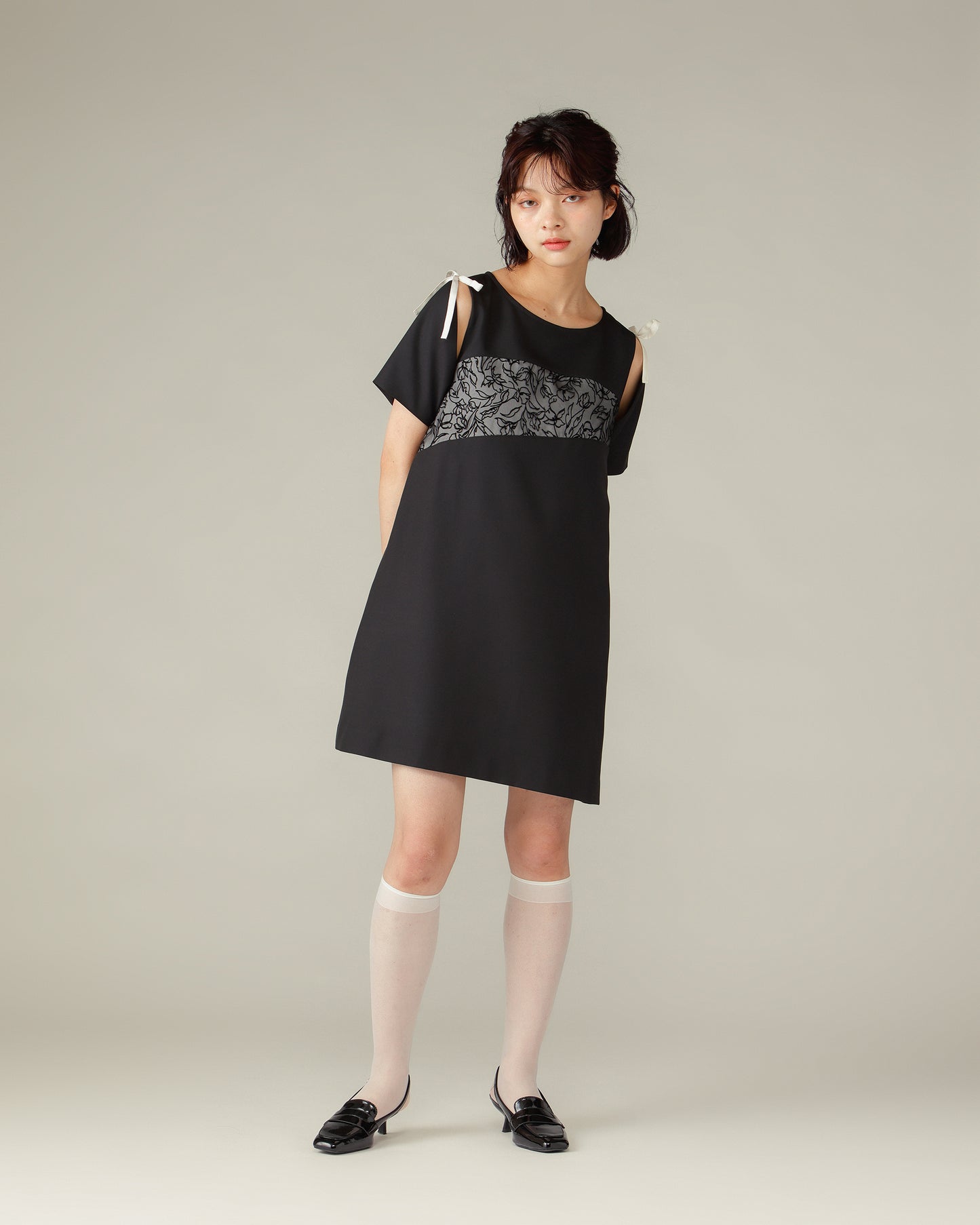 Flower Flocky Mini Dress / Black