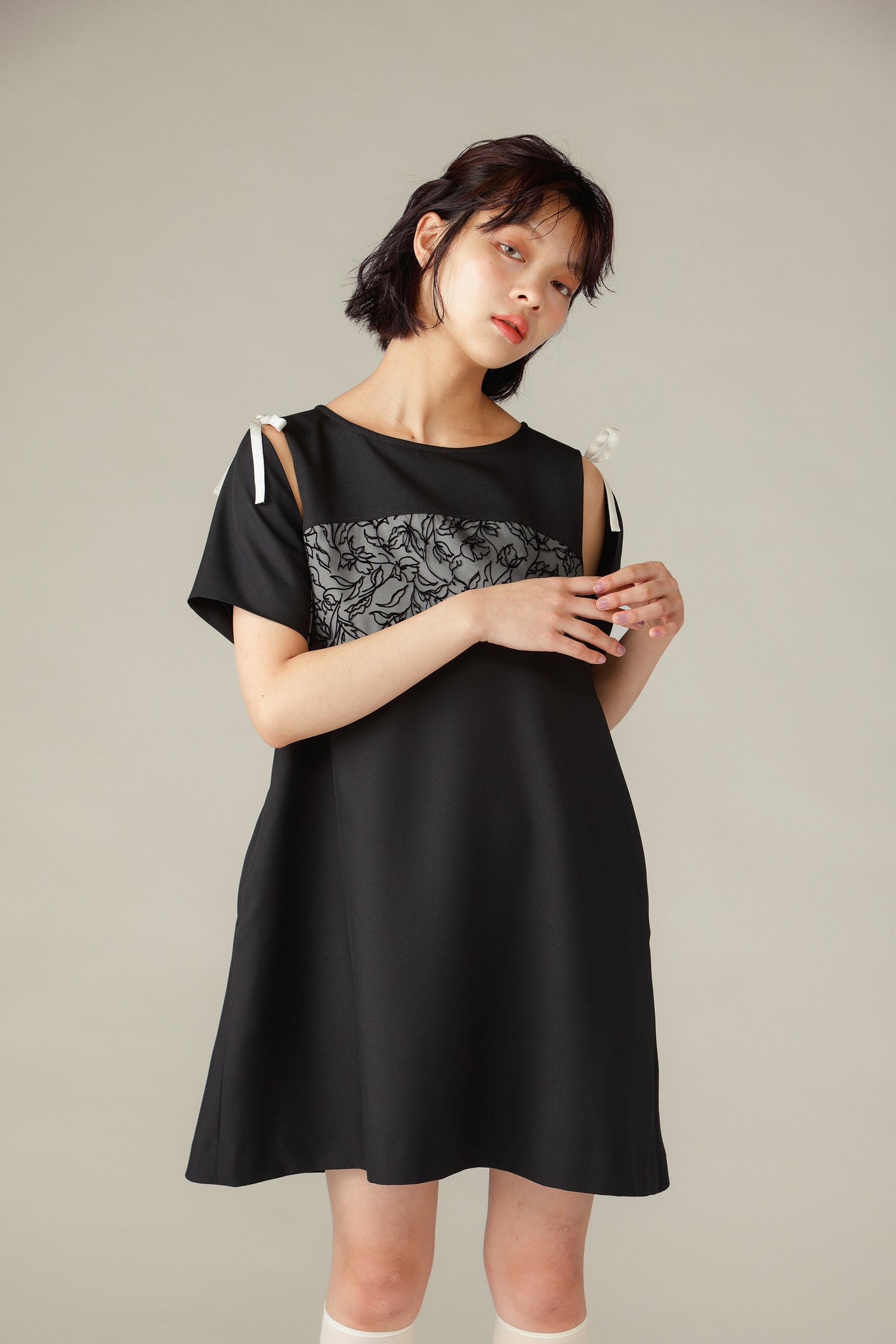 Flower Flocky Mini Dress / Black