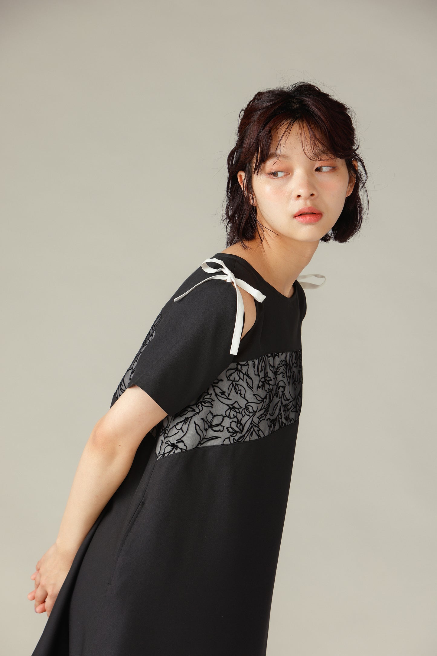 Flower Flocky Mini Dress / Black