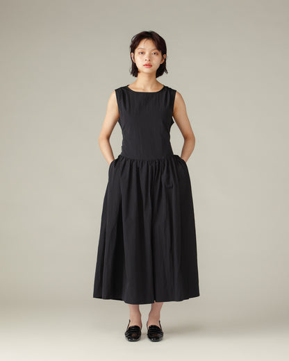 Waist Ribbon Gathered Dress / Black