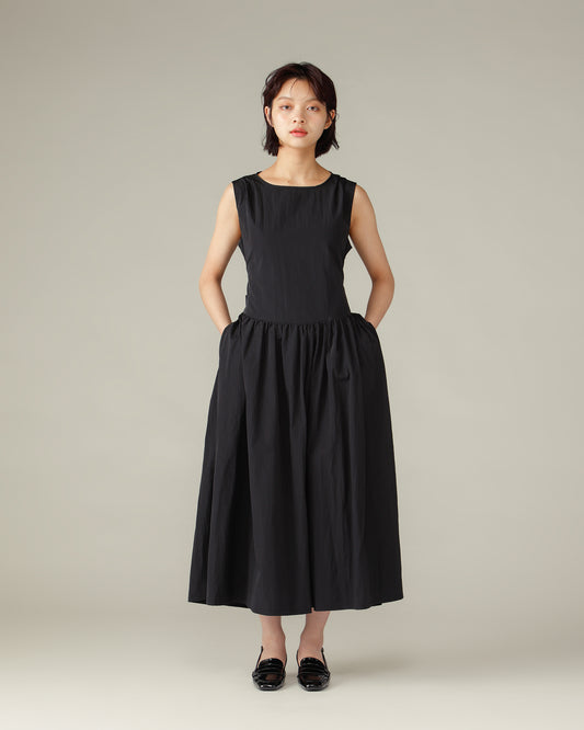 Waist Ribbon Gathered Dress / Black