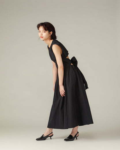 Waist Ribbon Gathered Dress / Black